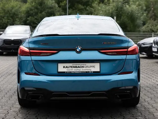 BMW 235