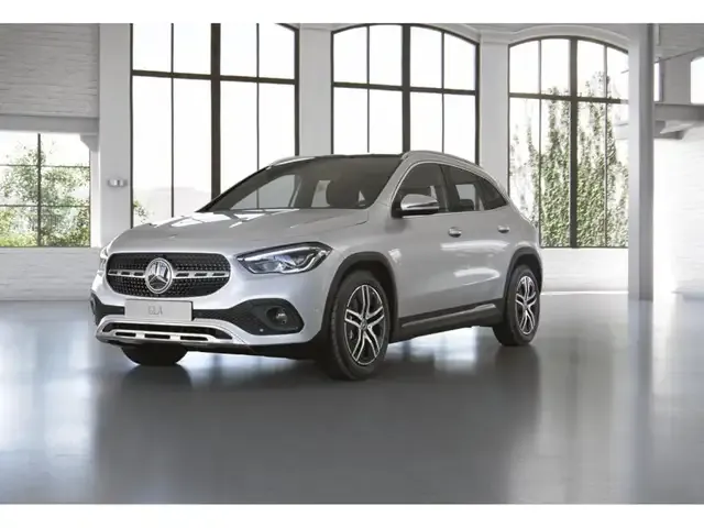 Mercedes-Benz GLA 220