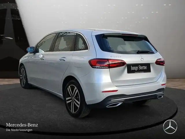Mercedes-Benz B 250