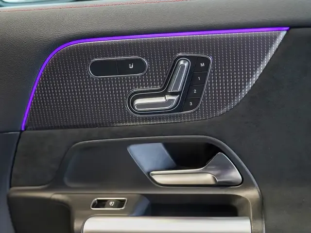 Mercedes-Benz EQA 300