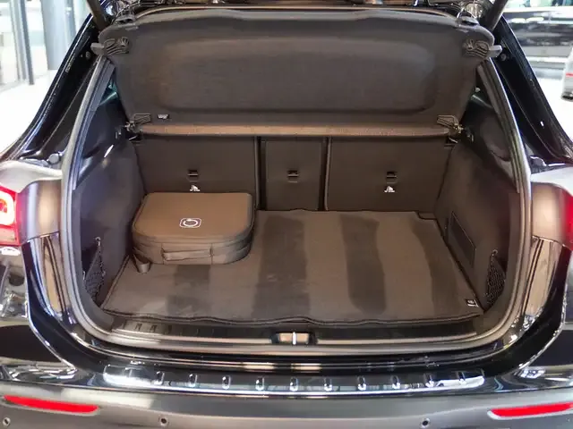 Mercedes-Benz EQA 300