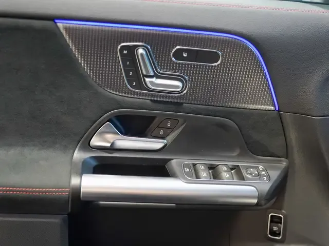 Mercedes-Benz EQA 300