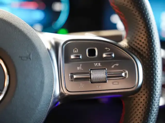 Mercedes-Benz EQA 300