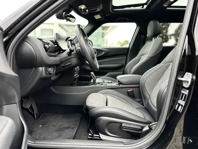 MINI Cooper Clubman