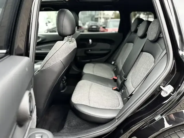 MINI Cooper Clubman