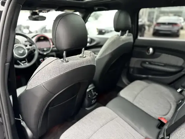 MINI Cooper Clubman