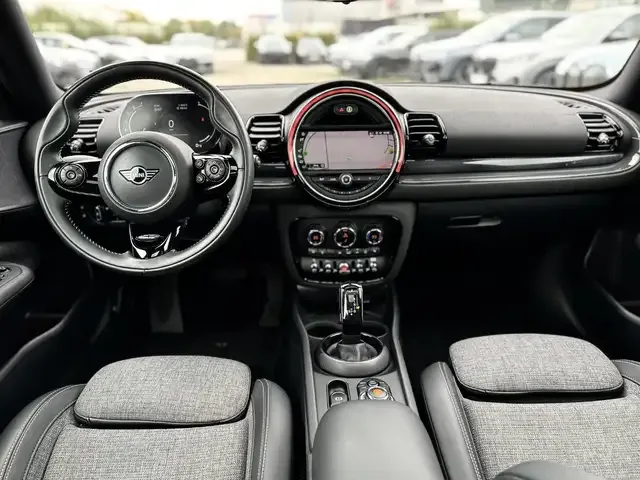 MINI Cooper Clubman
