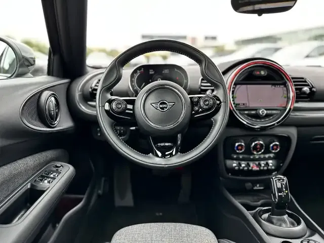MINI Cooper Clubman