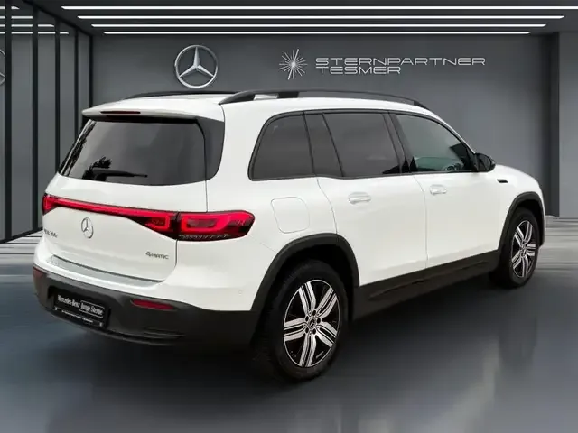 Mercedes-Benz EQB 300
