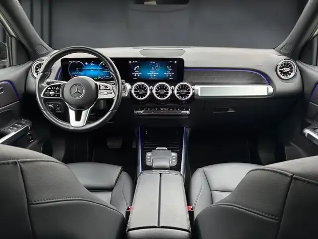 Mercedes-Benz EQB 300