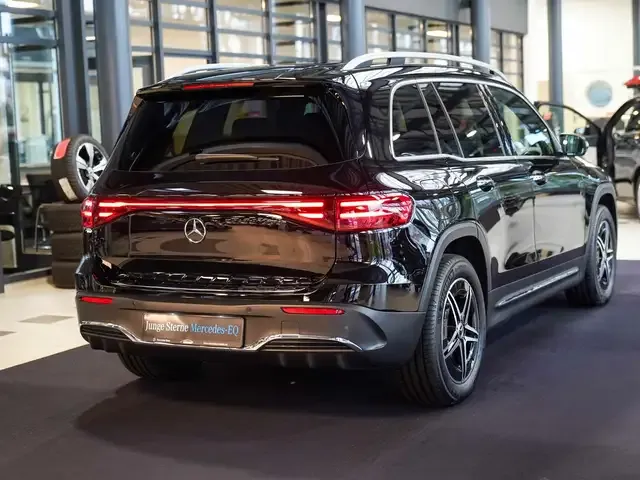 Mercedes-Benz EQB 350