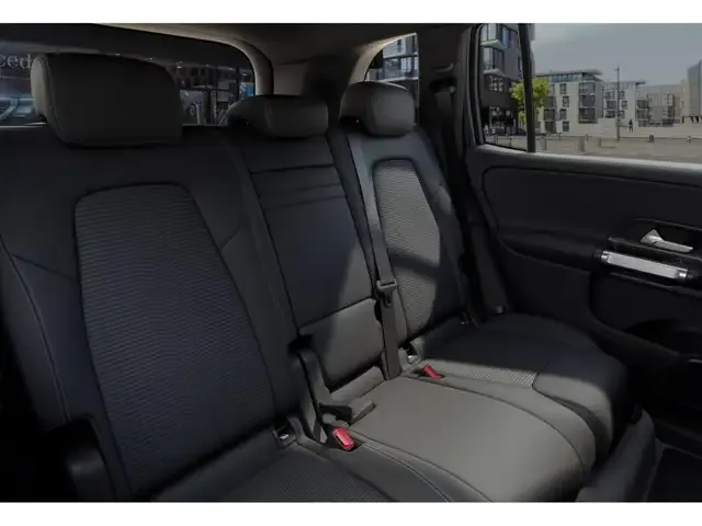 Mercedes-Benz EQB 300