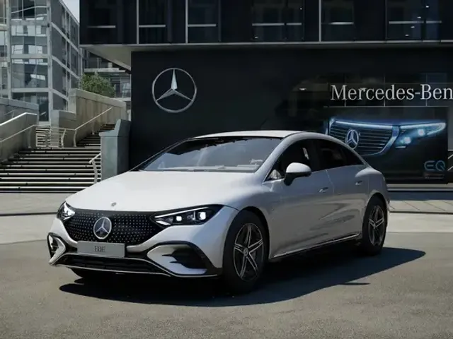 Mercedes-Benz EQE 300