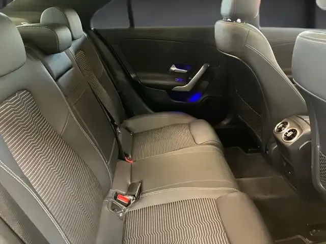 Mercedes-Benz CLA 220