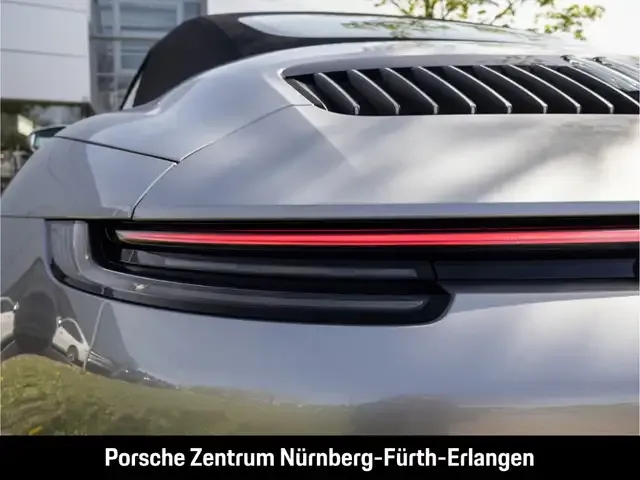 Porsche 992