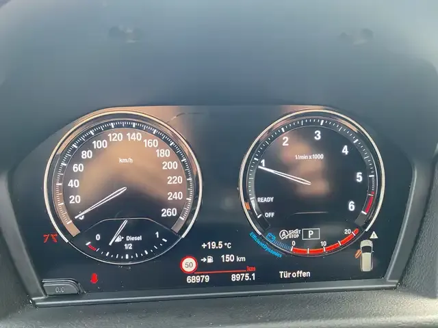 BMW 218