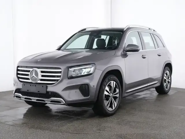 Mercedes-Benz GLB 180