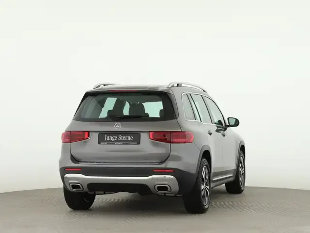 Mercedes-Benz GLB 180