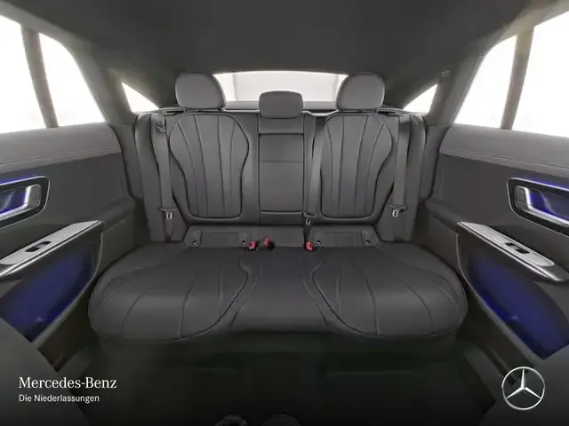 Mercedes-Benz EQE 300