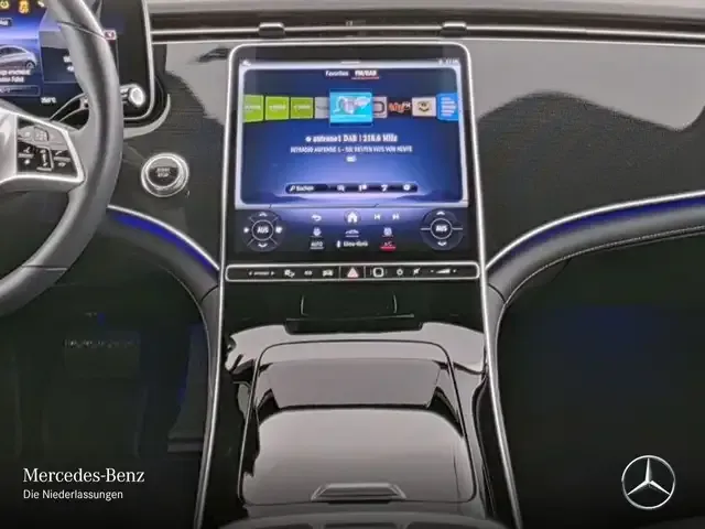 Mercedes-Benz EQE 300