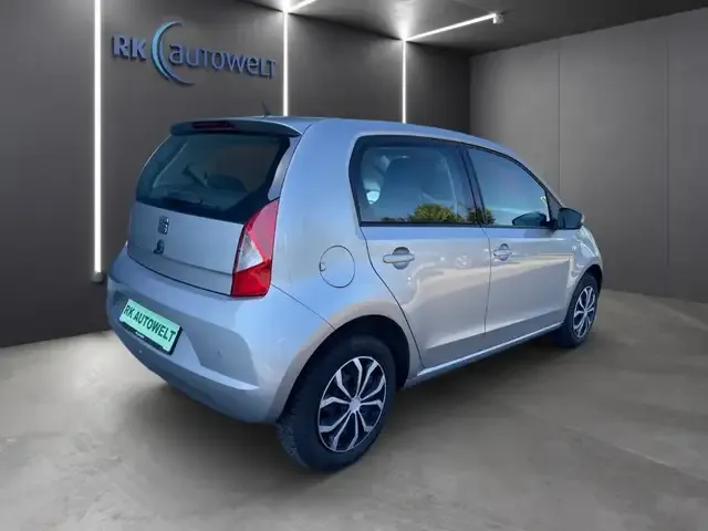 SEAT Mii