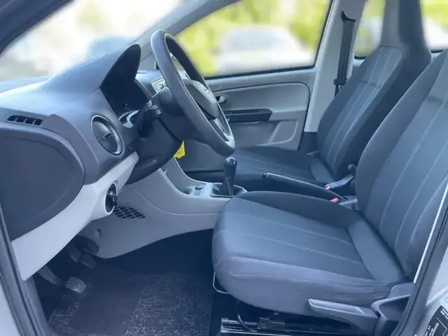 SEAT Mii