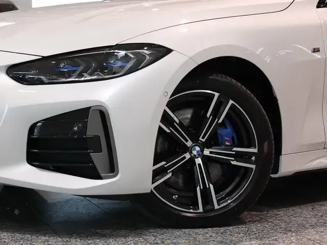 BMW 440