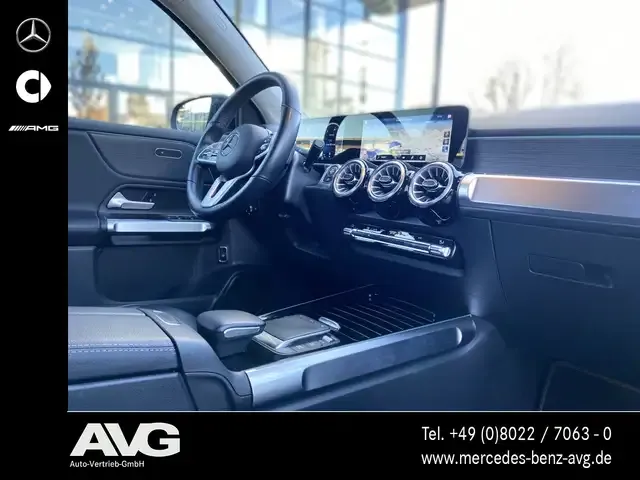 Mercedes-Benz GLB 200