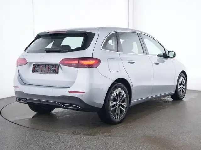 Mercedes-Benz B 250