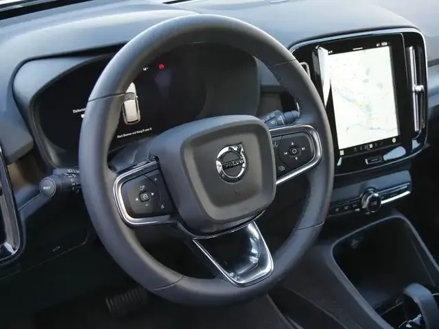 Volvo EX40