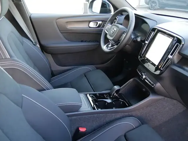 Volvo EX40