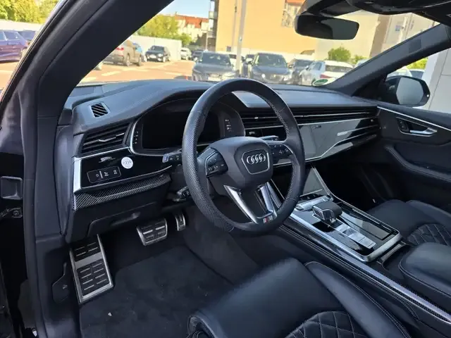 Audi SQ8