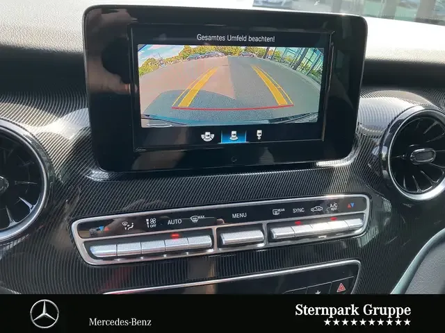 Mercedes-Benz V 250