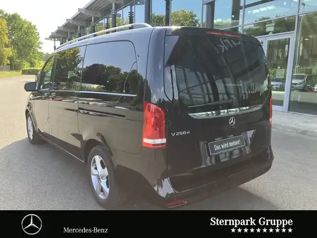 Mercedes-Benz V 250