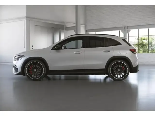 Mercedes-Benz GLA 35 AMG