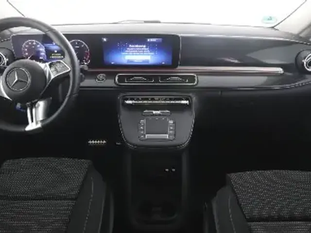 Mercedes-Benz V 220