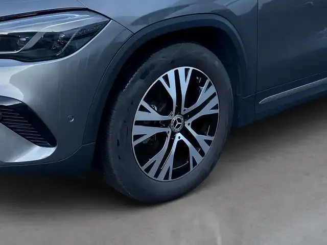 Mercedes-Benz GLA 180