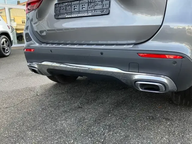 Mercedes-Benz GLA 180