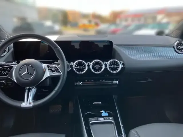 Mercedes-Benz GLA 180