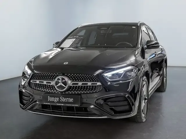 Mercedes-Benz GLA 200
