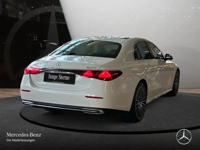 Mercedes-Benz E 400