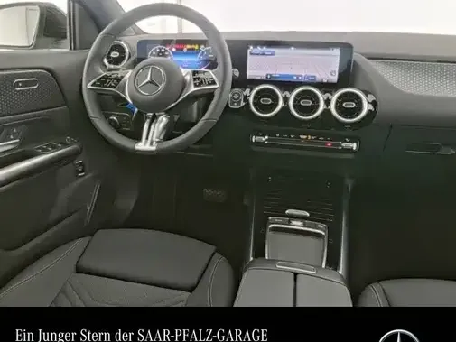 Mercedes-Benz GLA 180