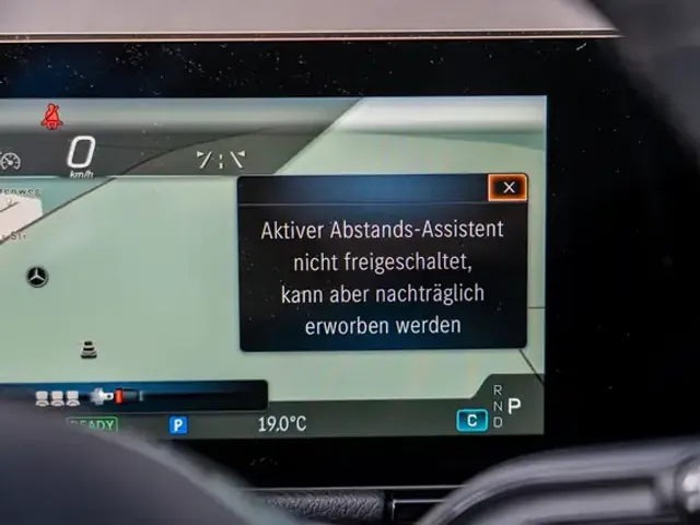 Mercedes-Benz EQA 300