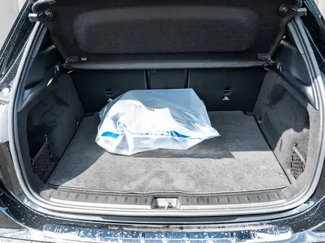 Mercedes-Benz EQA 300