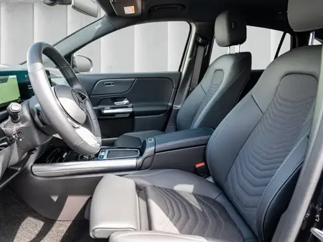 Mercedes-Benz EQA 300