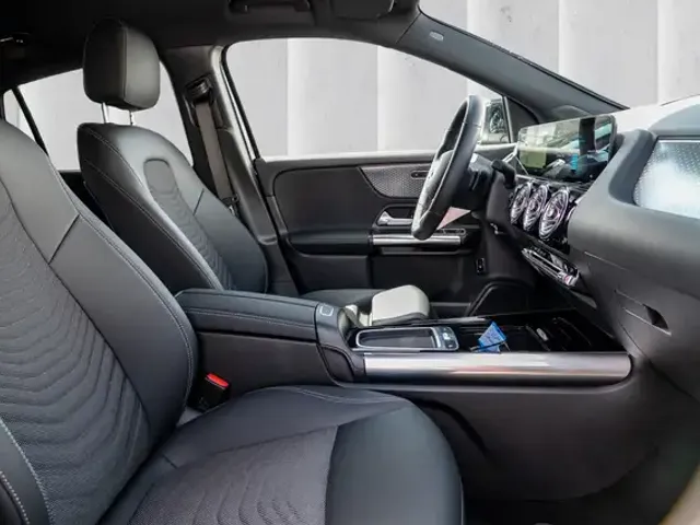 Mercedes-Benz EQA 300
