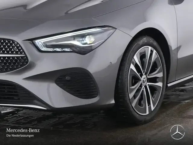Mercedes-Benz CLA 180