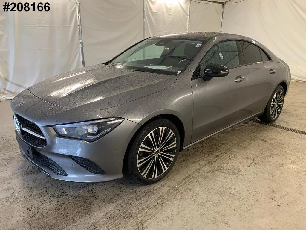 Mercedes-Benz CLA 180