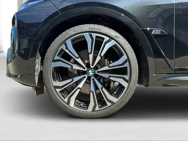 BMW X7 M