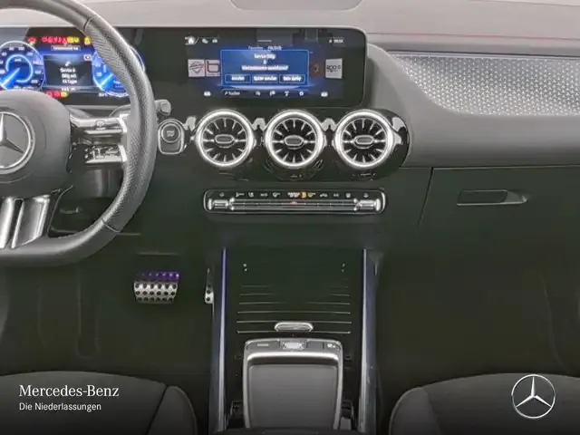 Mercedes-Benz EQA 300